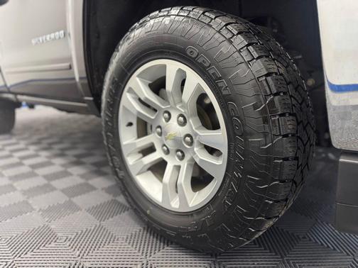Havana Metallic 2018 Chevrolet Silverado 1500 1LT