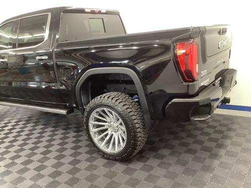 Onyx Black 2022 GMC Sierra 1500 Denali Ultimate