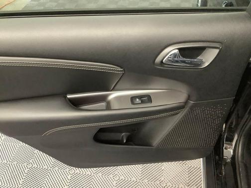 2016 Dodge Journey Crossroad