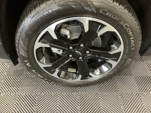 Radiant Red Tintcoat 2026 Chevrolet Equinox 1LT