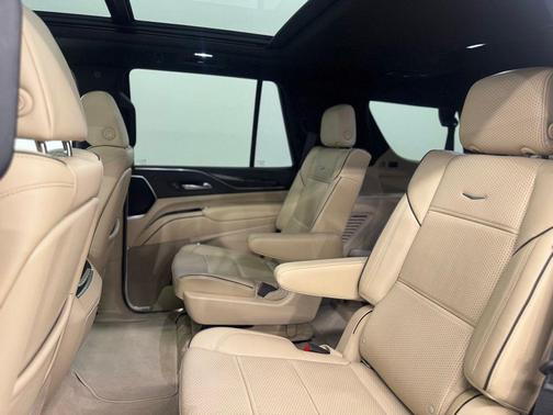 Crystal White Tricoat 2021 Cadillac Escalade Premium Luxury
