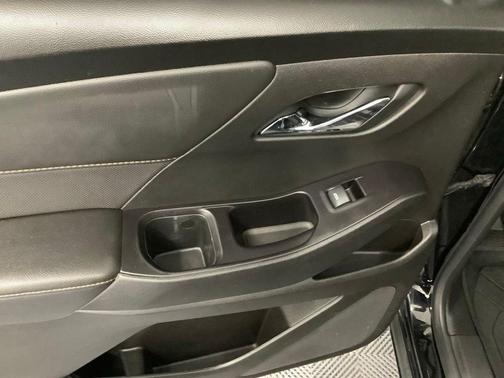 Mosaic Black Metallic 2020 Chevrolet Traverse Premier