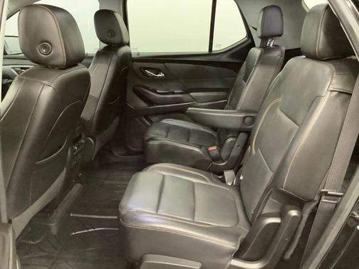 Mosaic Black Metallic 2020 Chevrolet Traverse Premier