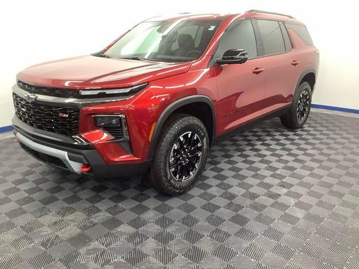 Radiant Red Tintcoat 2026 Chevrolet Traverse AWD Z71