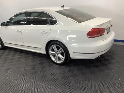 2014 Volkswagen Passat 2.0L TDI DSG SEL Premium