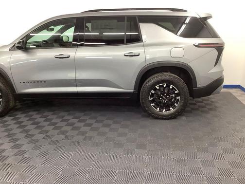 Gray 2026 Chevrolet Traverse AWD Z71
