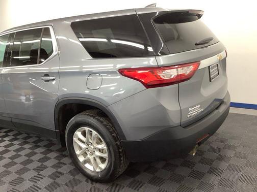 Satin Steel Metallic 2019 Chevrolet Traverse LS