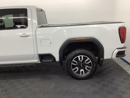 2022 GMC Sierra 2500 AT4