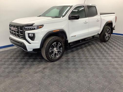 2023 GMC Canyon AT4