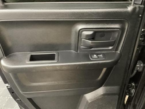 2016 RAM 1500 Tradesman/Express