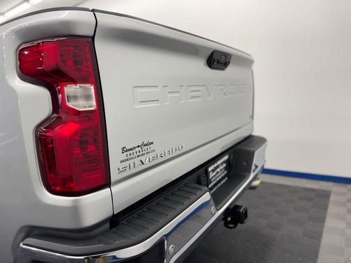 Silver Ice Metallic 2021 Chevrolet Silverado 2500 LT