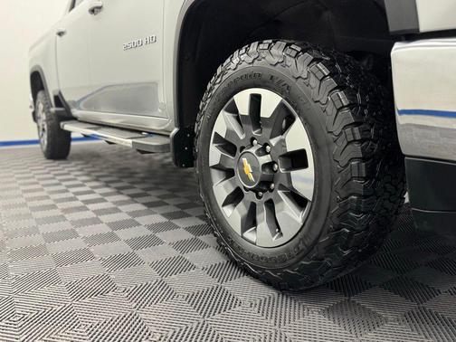 Silver Ice Metallic 2021 Chevrolet Silverado 2500 LT