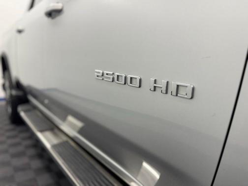 Silver Ice Metallic 2021 Chevrolet Silverado 2500 LT