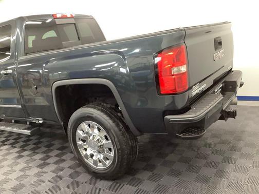 2017 GMC Sierra 2500 Denali
