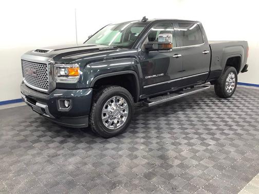 2017 GMC Sierra 2500 Denali