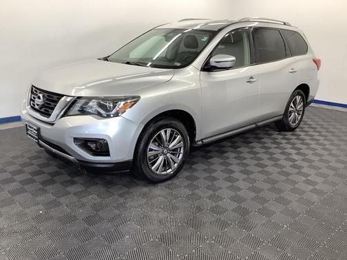 2019 Nissan Pathfinder SL