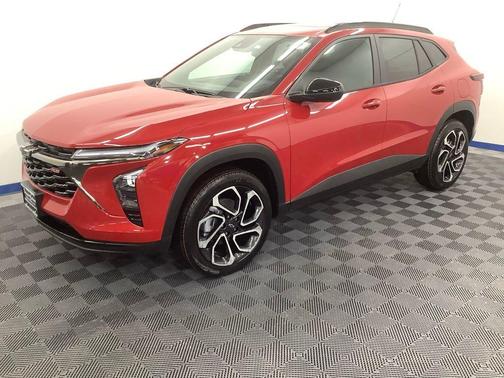 Apex Red 2026 Chevrolet Trax FWD 2RS