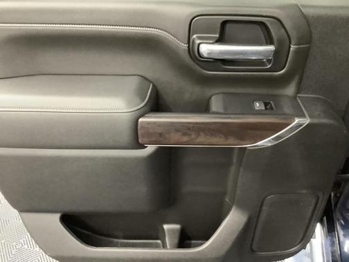 2023 GMC Sierra 3500 SLT