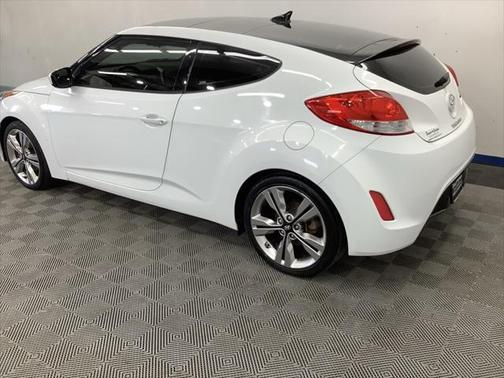 2016 Hyundai Veloster Base