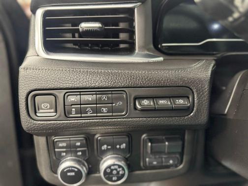 Onyx Black 2022 GMC Yukon Denali