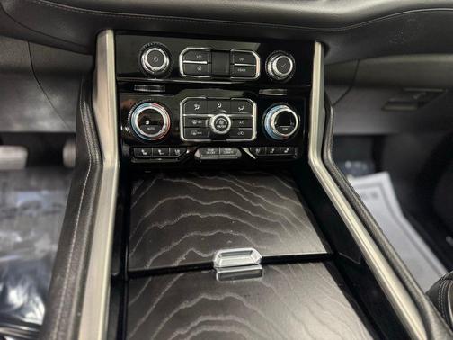 Onyx Black 2022 GMC Yukon Denali