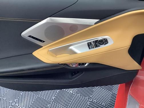 2020 Chevrolet Corvette Stingray w/2LT