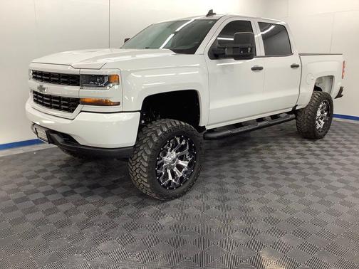2018 Chevrolet Silverado 1500 Custom