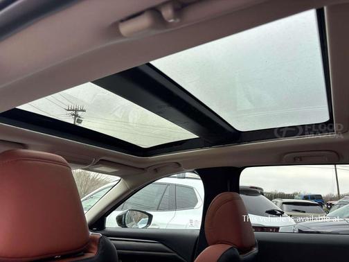 Zircon Sand Metallic 2026 Mazda CX-50 2.5 Turbo