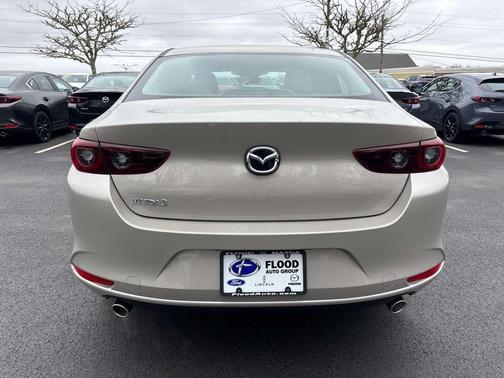 Platinum Quartz Metallic 2026 Mazda Mazda3 FWD w/Select Package