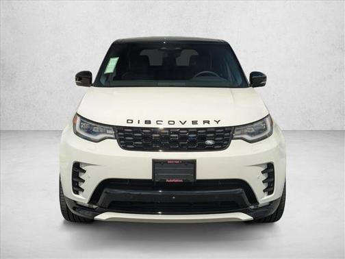 Fuji White 2025 Land Rover Discovery P360 Dynamic SE