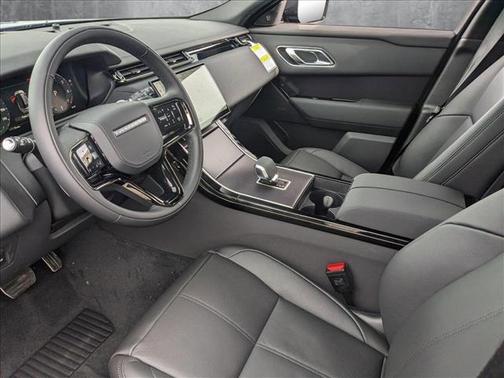 2026 Land Rover Range Rover Velar P250 SE R-Dynamic