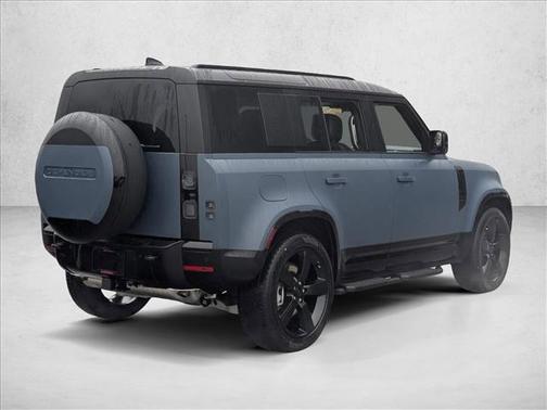 2026 Land Rover Defender P400 X-Dynamic SE
