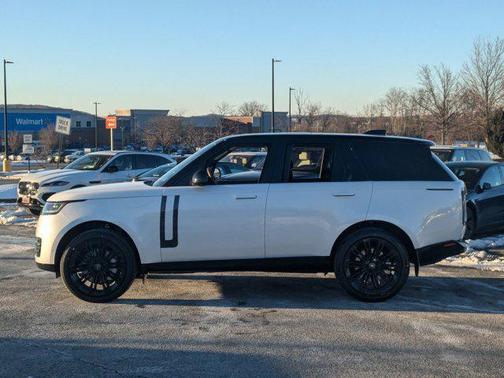 2025 Land Rover Range Rover P530 SE