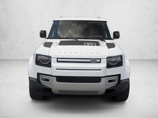 Fuji White 2024 Land Rover Defender 110 P400 S