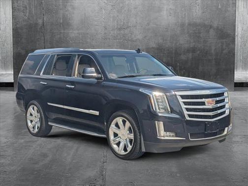 2017 Cadillac Escalade Luxury
