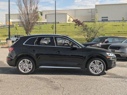 2018 Audi Q5 2.0T Premium Plus