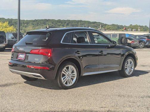 2018 Audi Q5 2.0T Premium Plus