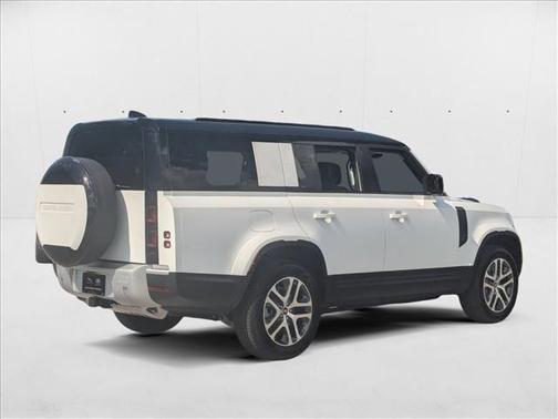 2025 Land Rover Defender 130 P400 S