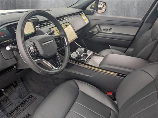 2025 Land Rover Range Rover Sport SE