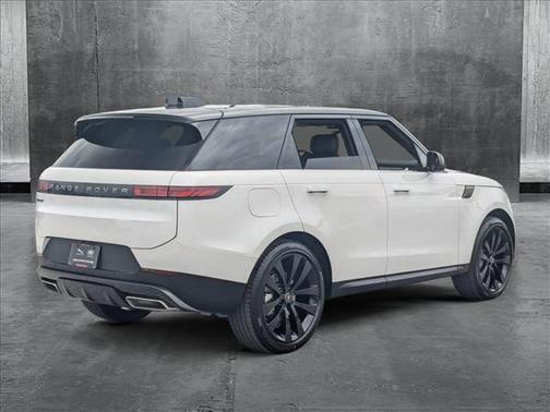 2025 Land Rover Range Rover Sport SE