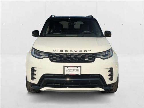 2024 Land Rover Discovery P300 Dynamic SE