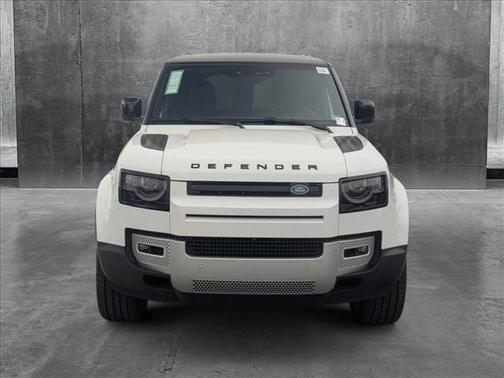 2025 Land Rover Defender 110 P400 S