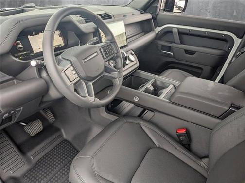2025 Land Rover Defender 110 P400 S