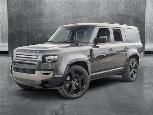 2025 Land Rover Defender 130 P400 X-Dynamic SE