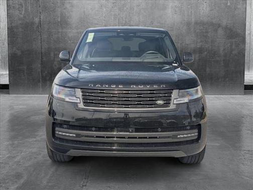 2025 Land Rover Range Rover P530 SE 7 Seat