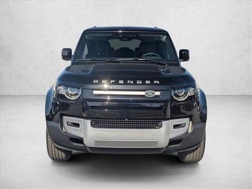 2025 Land Rover Defender 130 P400 S