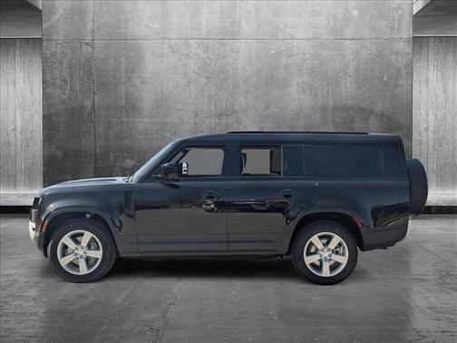 2025 Land Rover Defender 130 P400 S