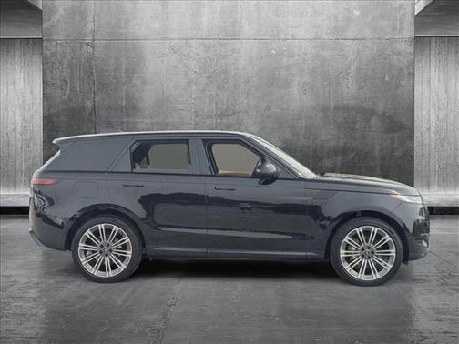 2024 Land Rover Range Rover Sport SE