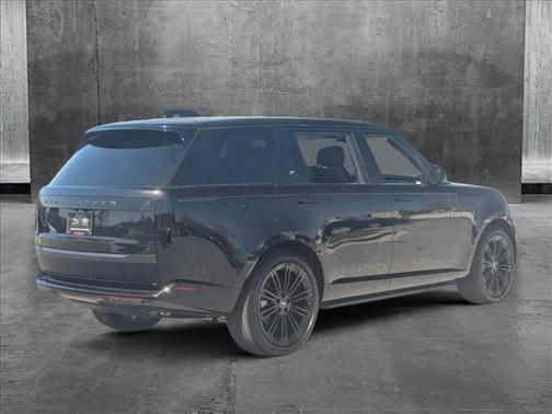 2025 Land Rover Range Rover P530 SE 7 Seat