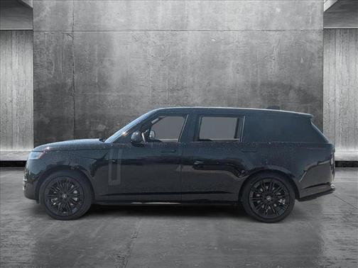 2025 Land Rover Range Rover P530 SE 7 Seat